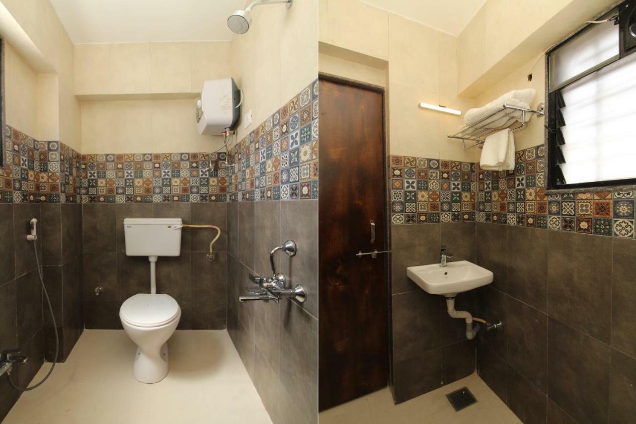 Oyo 37468 Nisha Lodging Hotell Solapur Exteriör bild